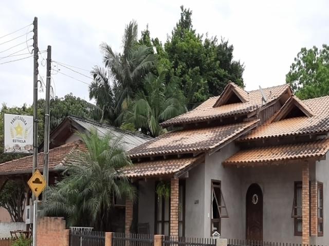 #13 - Casa para Venda em Rio do Oeste - SC