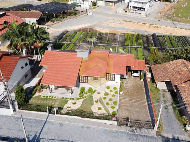 #70 - Casa para Venda em Rio do Oeste - SC